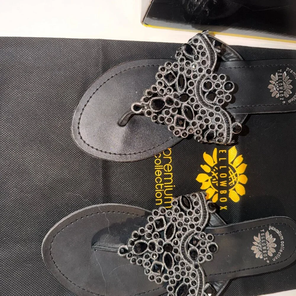 Yellow Box Pamee Black Embellished Thong Sandals Women’s Size 8 - Picture 3 of 8